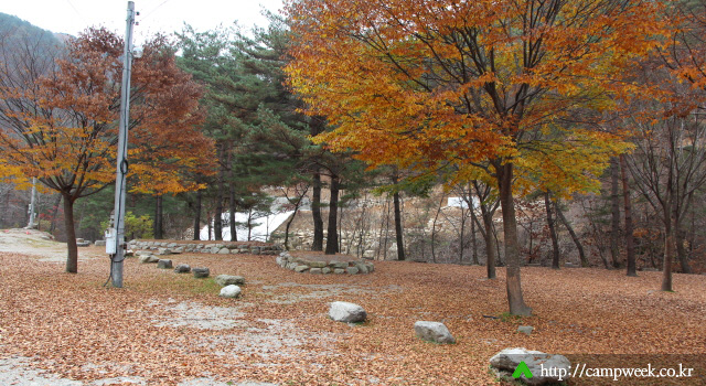 인제 폭포야영장