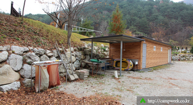 인제 폭포야영장