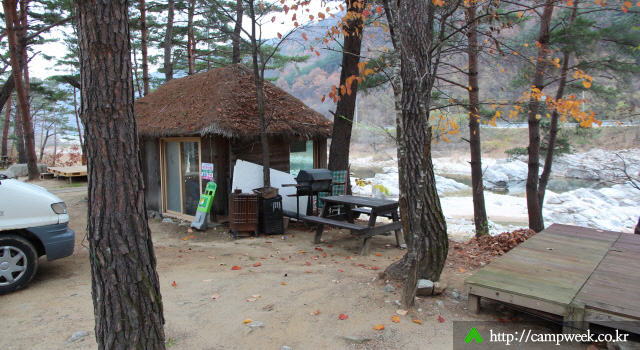 설악 오토 캠핑장(솔방울 펜션)